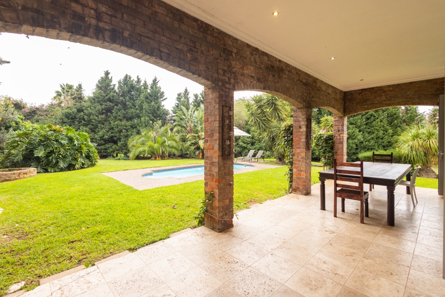 5 Bedroom Property for Sale in Vierlanden Western Cape